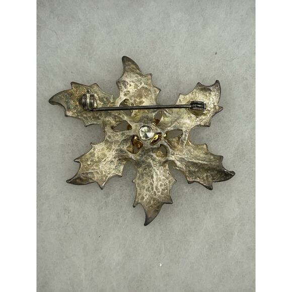 Vtg Silver/Gold Tone Holly Leaf Pin - Picture 2 of 2